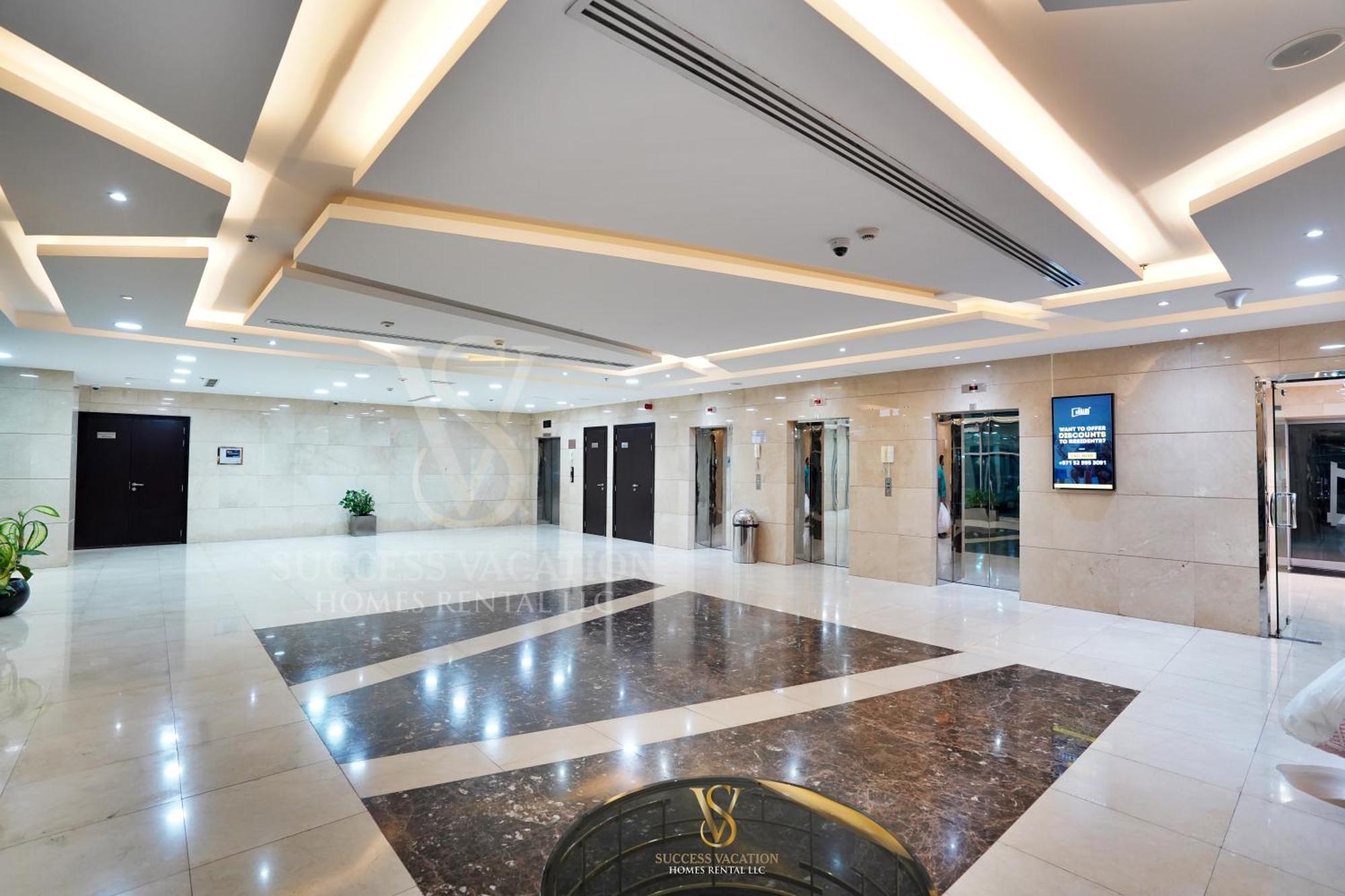 Success Luxury Apartment - 5 Min Away Marina Corniche - Free Housekeeping Provided Everyday-24-7 Staff Available For Services Dubaj Exteriér fotografie